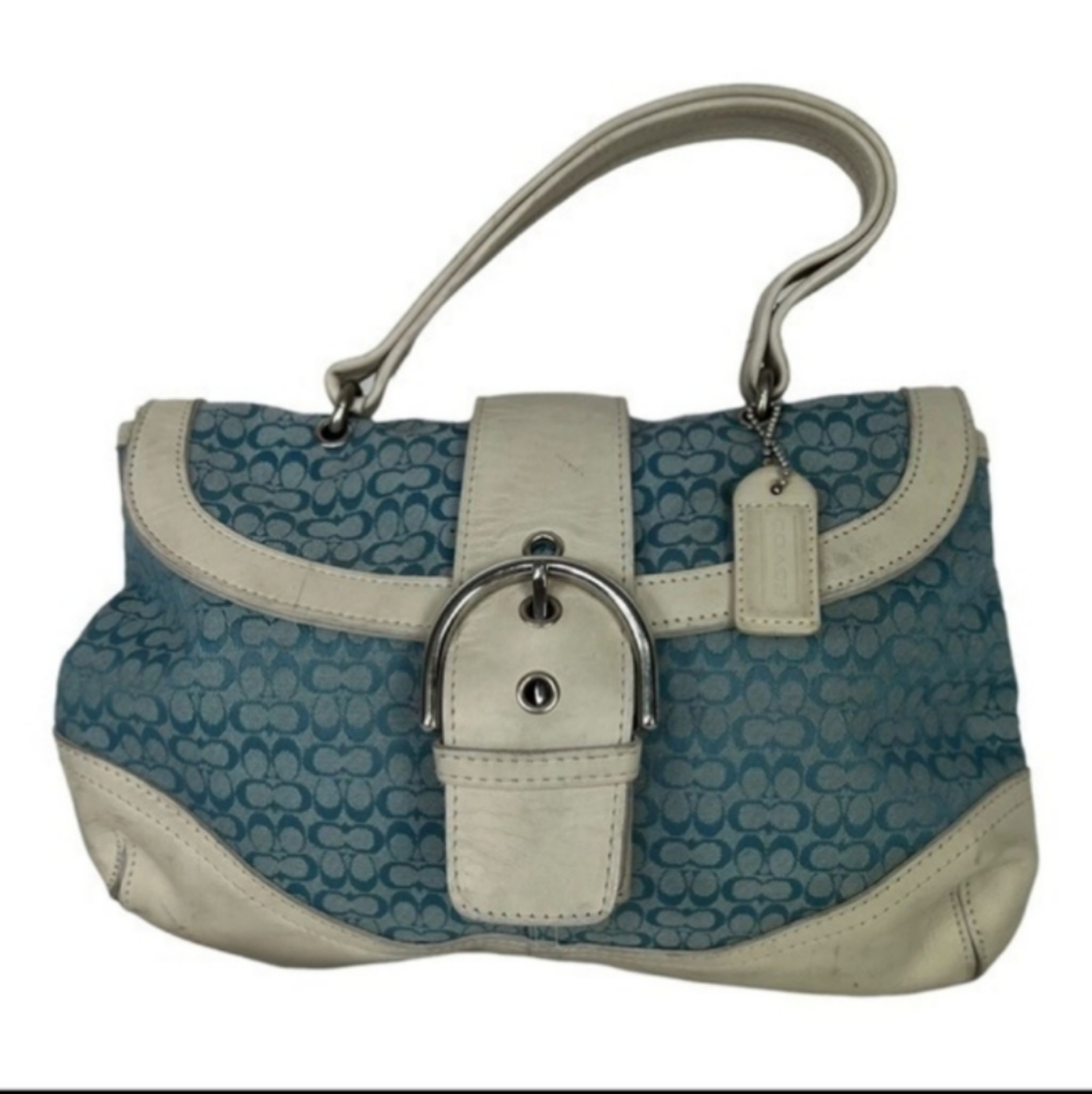 Authentic aqua blue COACH purse. Medium in size and brand new!!!